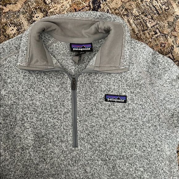 Women’s Patagonia Sweater - Picture 3 of 12